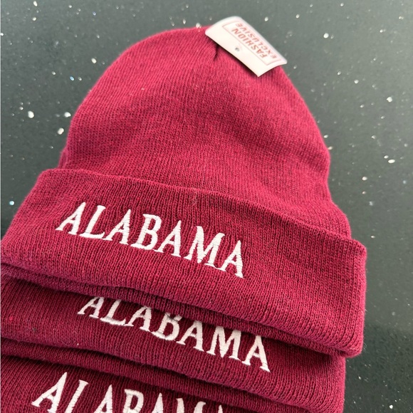 Bundle of 10 Alabama Crimson Tide Knit Beanie - Picture 5 of 5